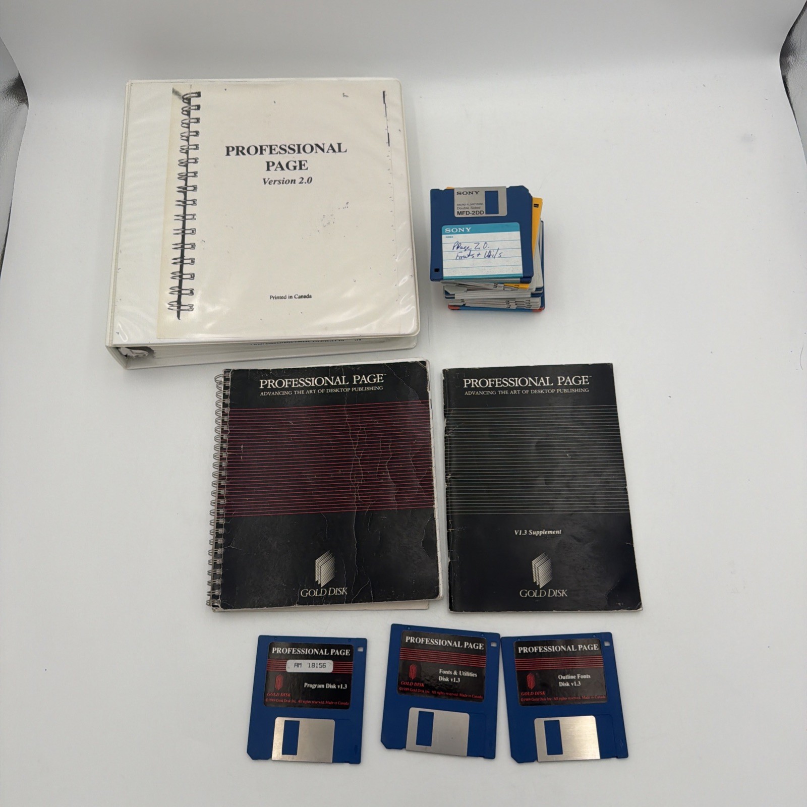 Gold Disk Professional Page v1.3 Commodore Amiga DTP Software Manual Disks +v2-4