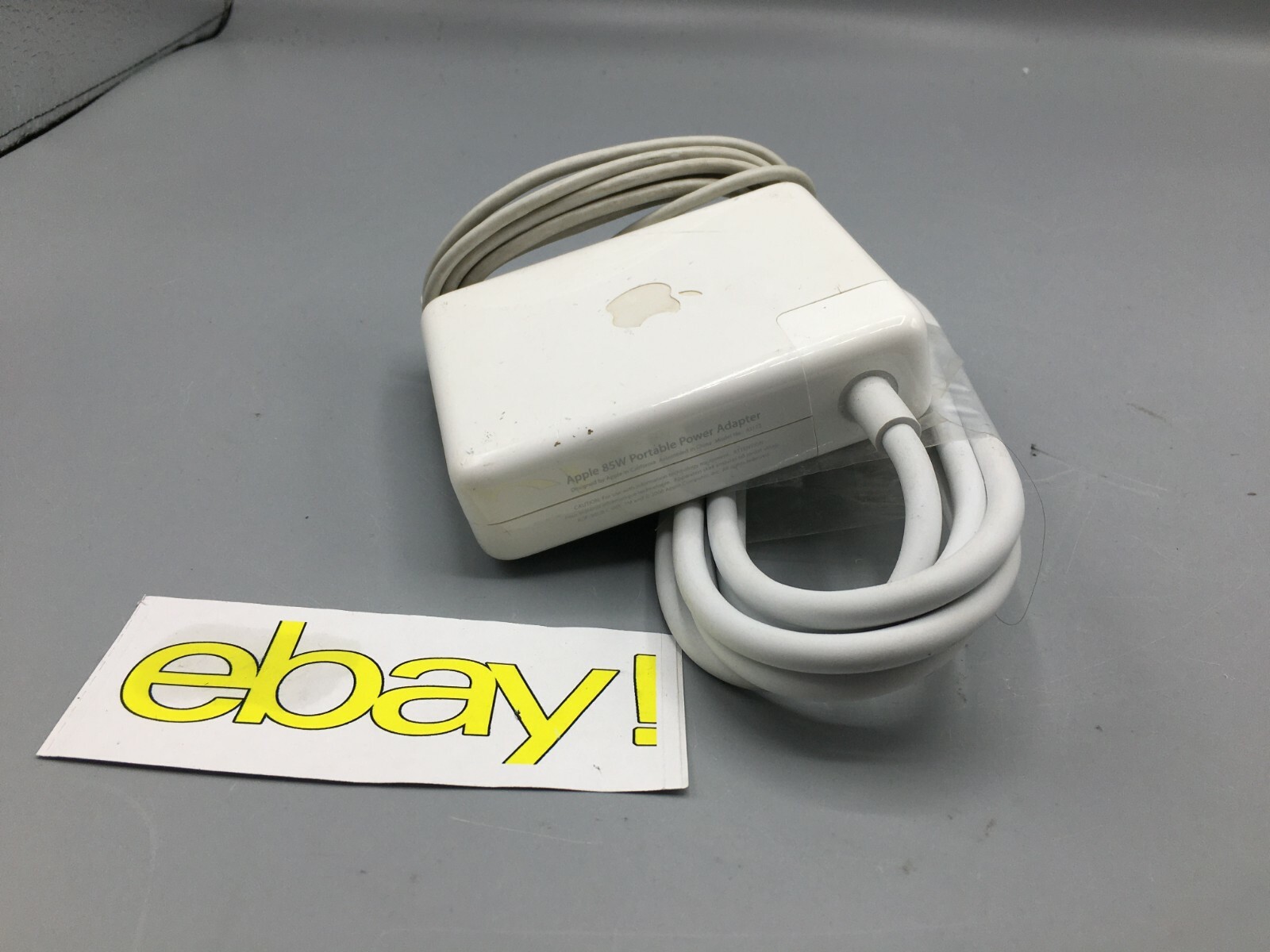 Original Genuine Apple MacBook Pro MagSafe 1 A1172 18.5V 85W Power Adapter