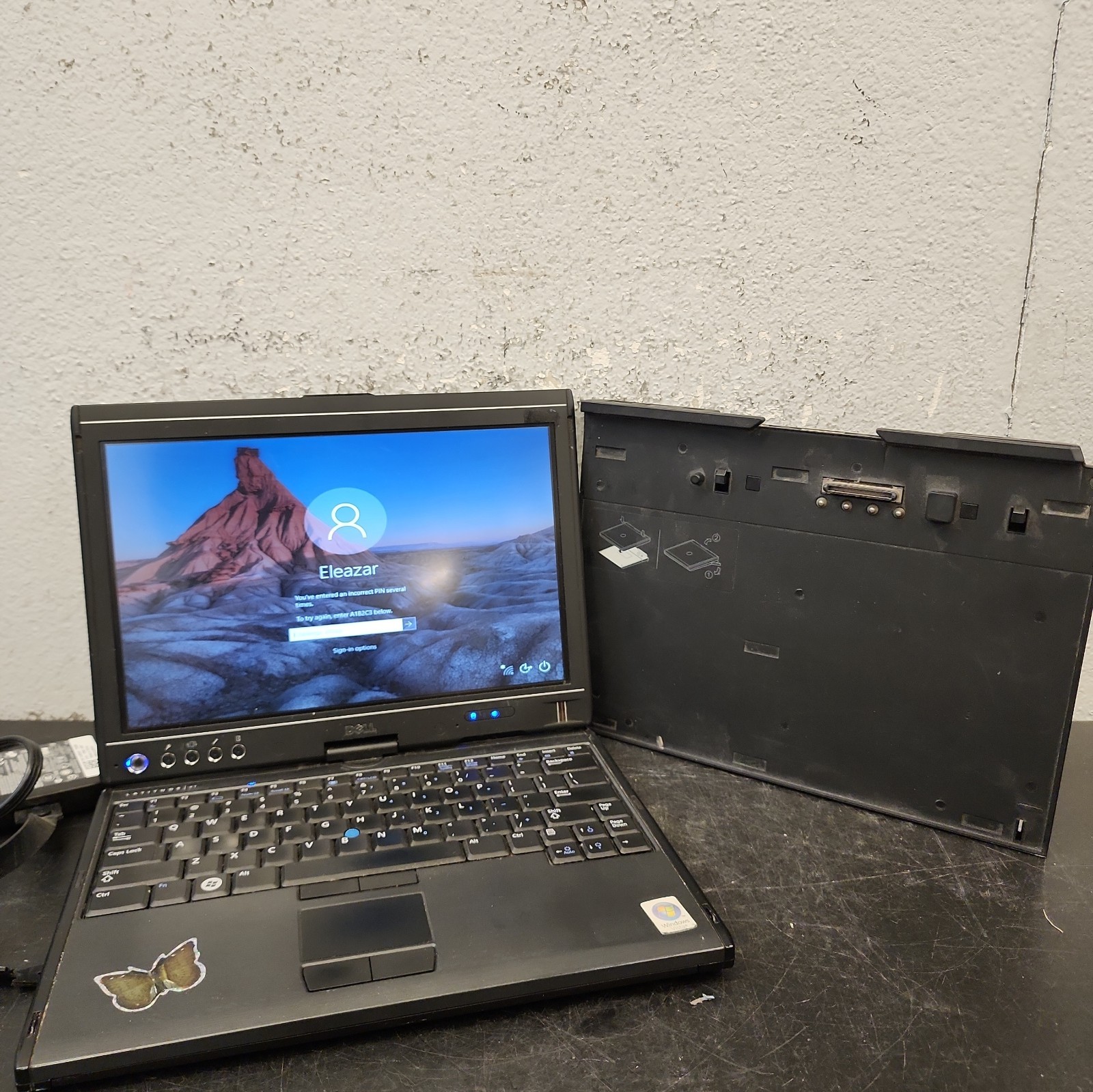 DELL LATITUDE XT2 Laptop PP12S Notebook 60GB HDD 1.2GB RAM & PR12S Dock Read 👁 