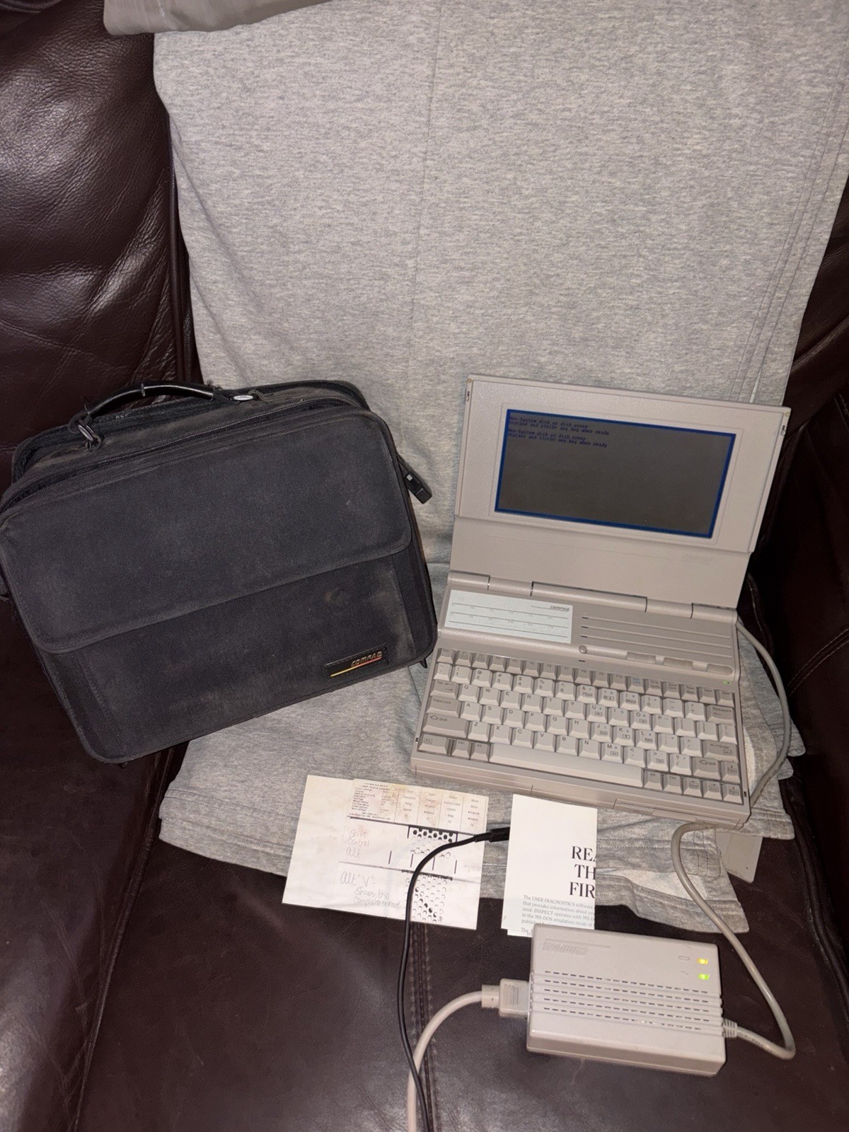 VINTAGE COMPAQ LTE 286 PORTABLE LAPTOP WITH ORIGINAL CASE AC ADAPTER TESTED READ
