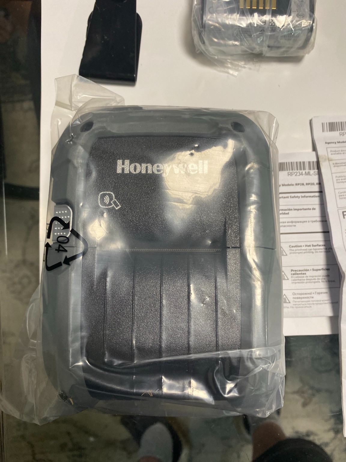 Honeywell RP2B Mobile Thermal Printer Bluetooth RP2AFD00B00 NEW 203 DPI