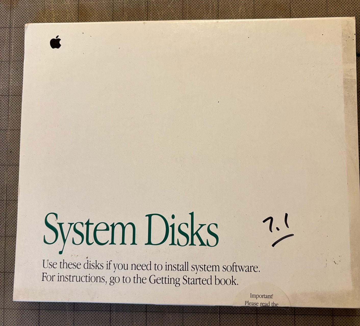 Vintage Mac System 7.1 on disks; 1991