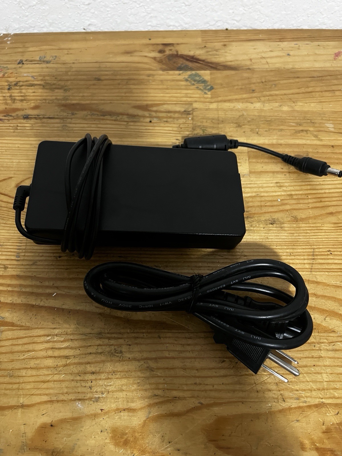 FSP Group Inc. switching power adapter Model FSP120-ABBN3