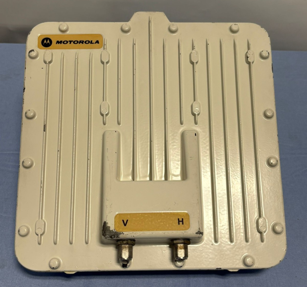 Motorola PTP 58600 ODU Wireless Point to Point Antenna 5830BHC, 5830BHC15