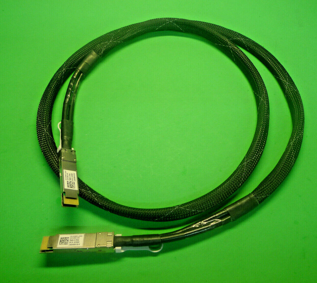 NEW Dell Passive Direct Attach Copper Twinax Cable DAC-Q28DD-200G-2.0M 229KM