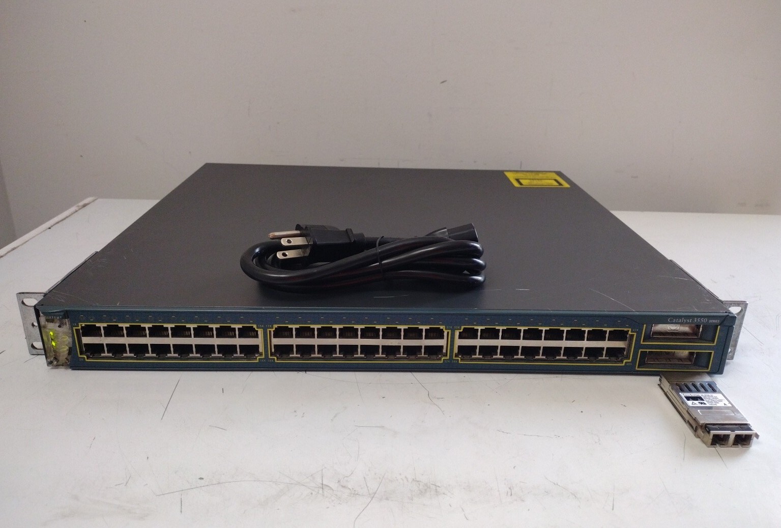  Cisco WS-C3550-48-SMI 48-Port Ethernet Network Switch Catalyst 3550 Sers Broken