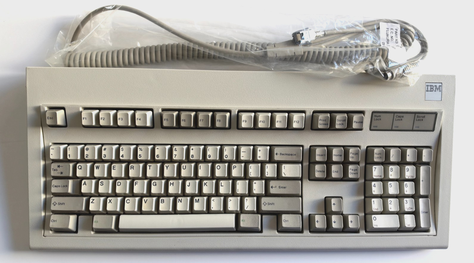 IBM Model M 1390131 Keyboard Square Badge Buckling Spring w/ New SDL Cable 1986