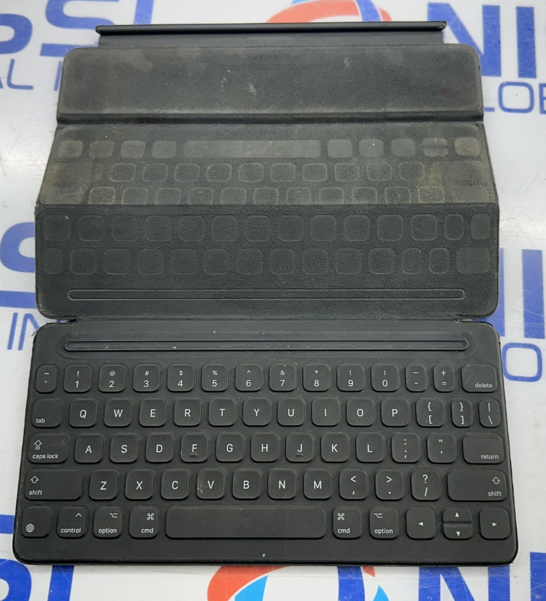 Apple Smart Keyboard Case for iPad Pro 10.5" iPad Air 3rd & IPad 7th-9th (A1829)