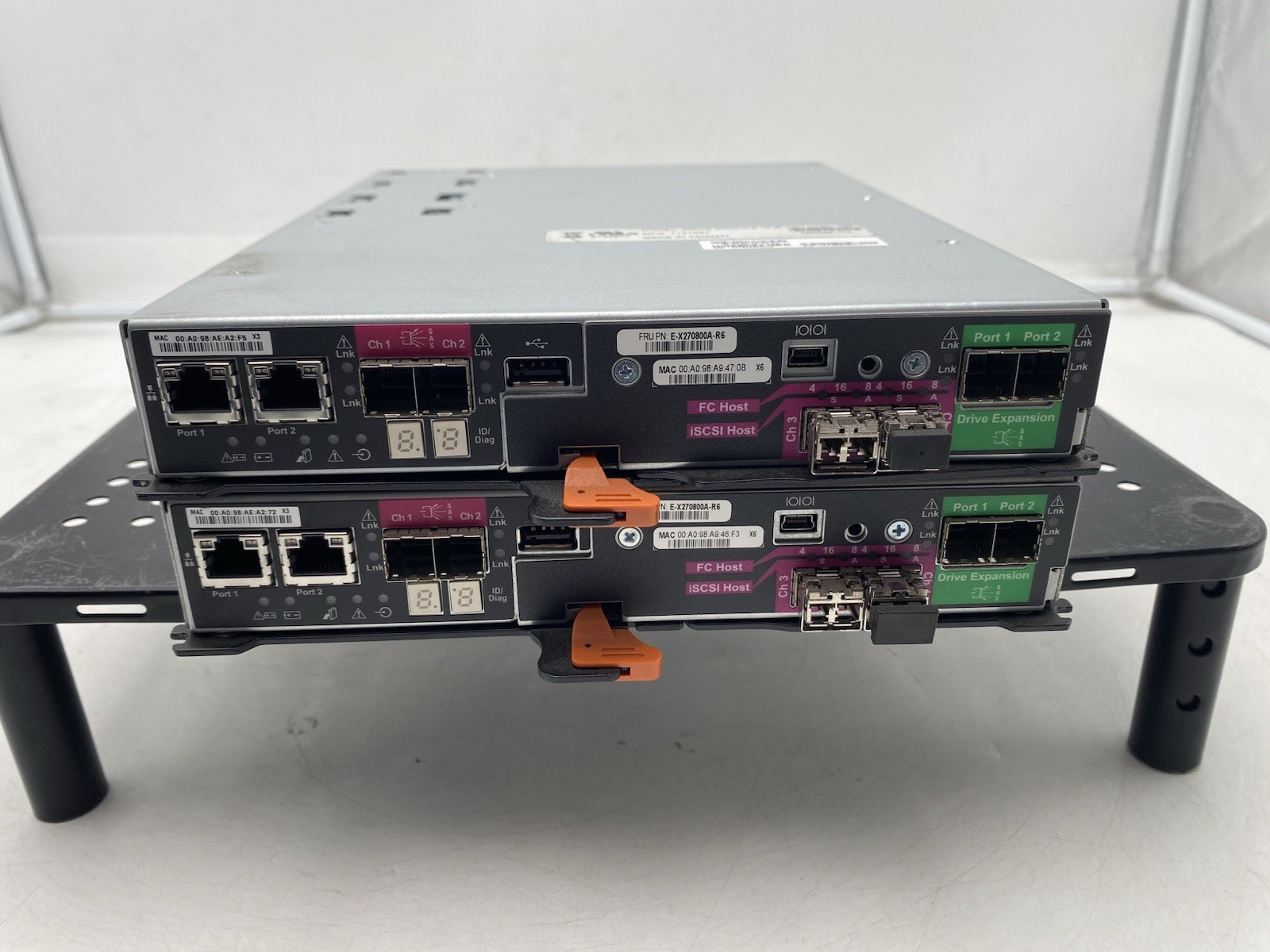 Lot of 2 NetApp E-X270800A-R6 E2700A 4 PORT 12GB SAS3 110-00392 8GB Controller