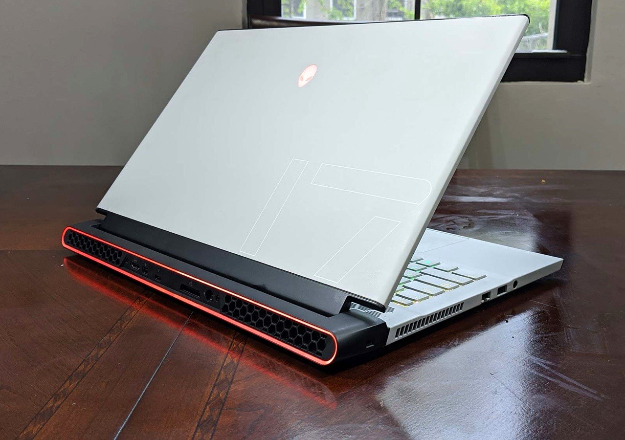 MINT Alienware M17 R3 17 inch for Sale with High End Configuration