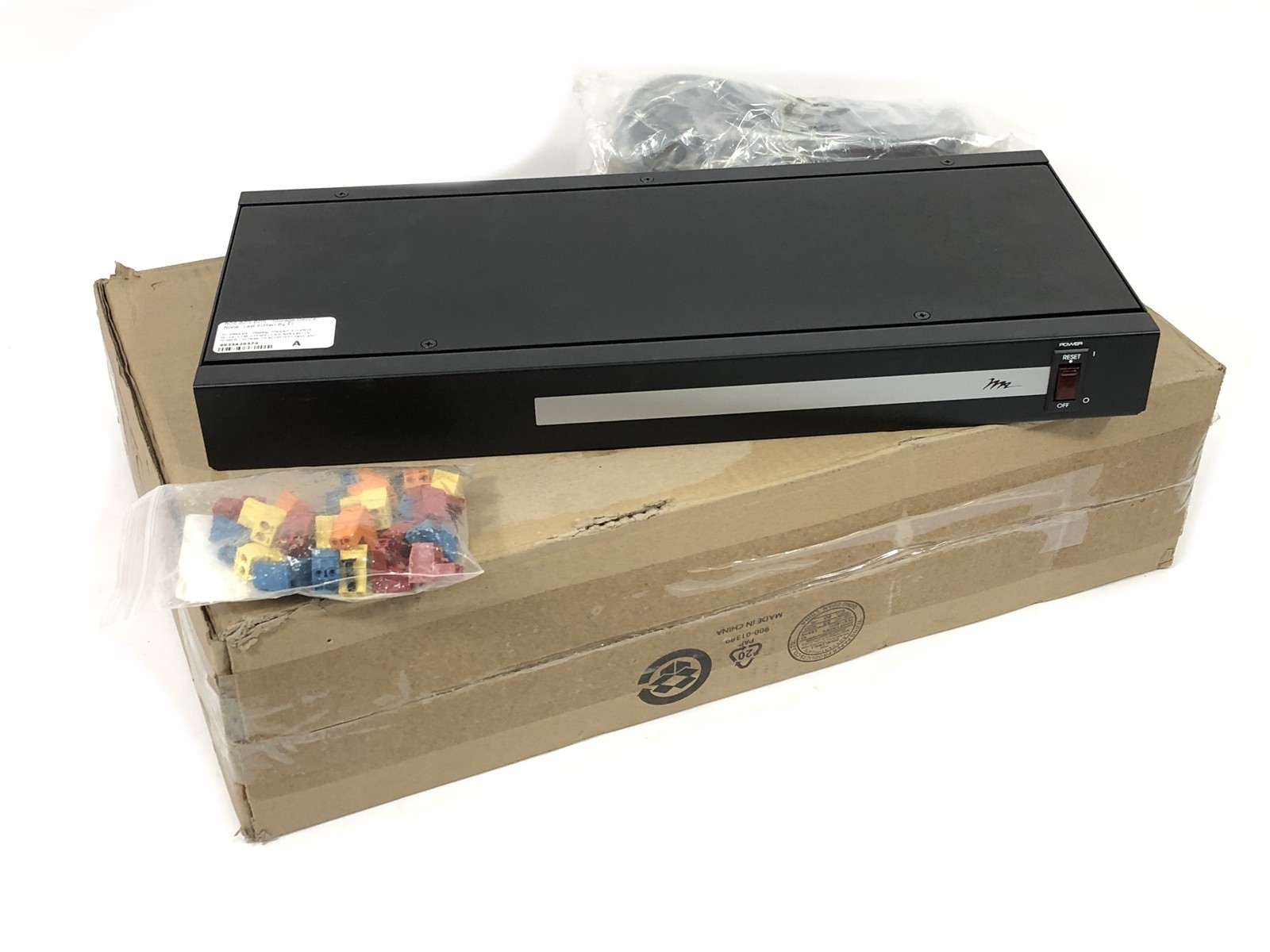 Open Box Middle Atlantic PD-DC-125R 125W Multi-Mount DC Power Distribution READ