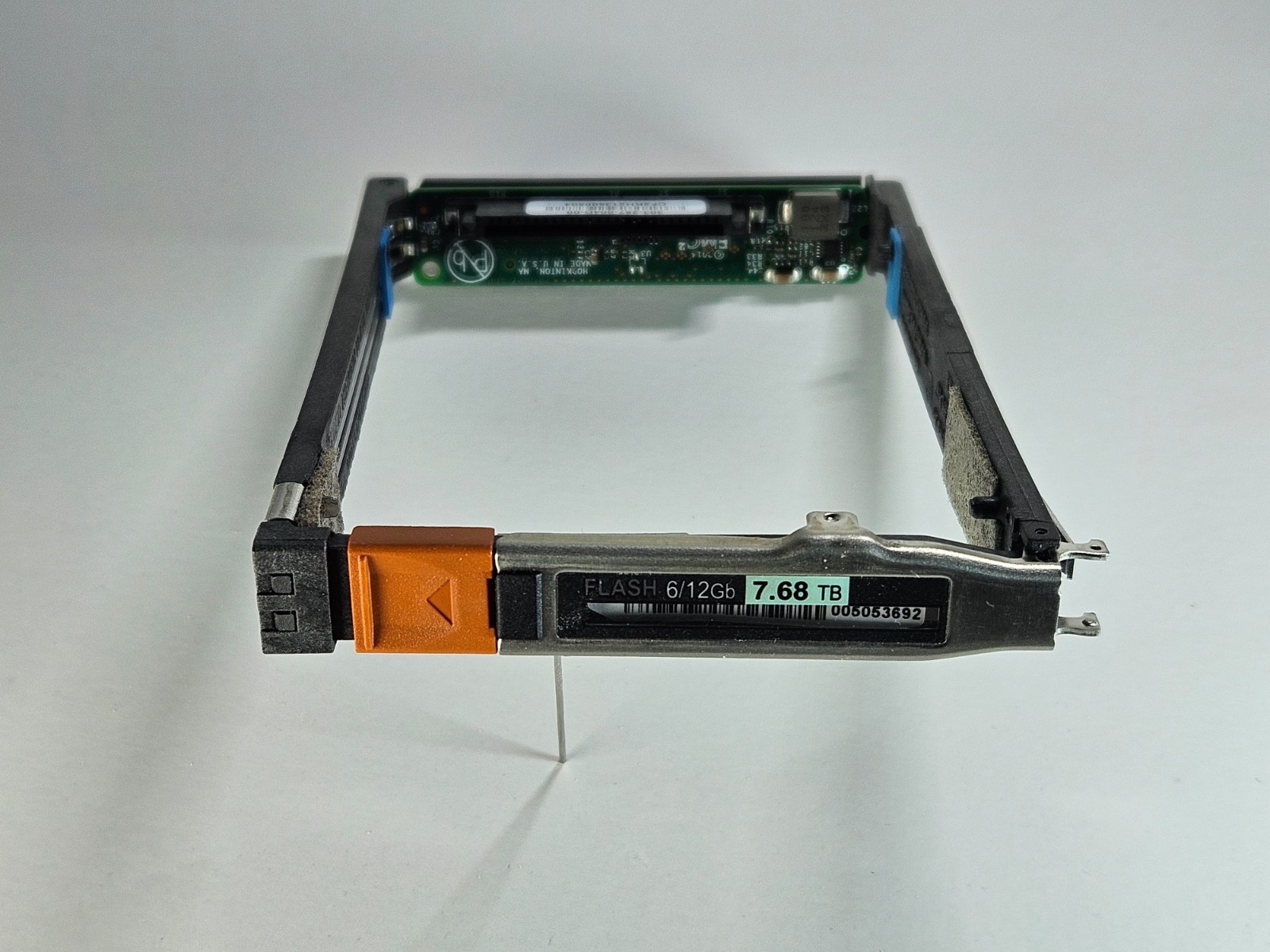 dell EMC 7.68TB Unity VNX VMAX drive caddy Model 303-287-004D-00