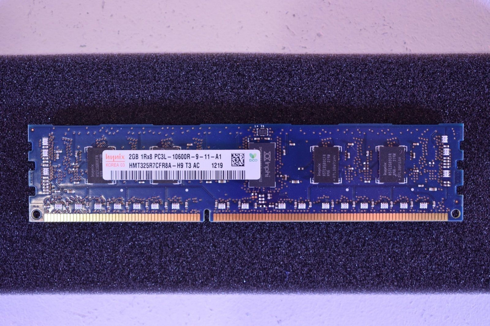 (Genuine) Dell - Hynix 2GB DDR3 RAM for PowerEdge (Model#: HMT325R7CFR8A-H9)