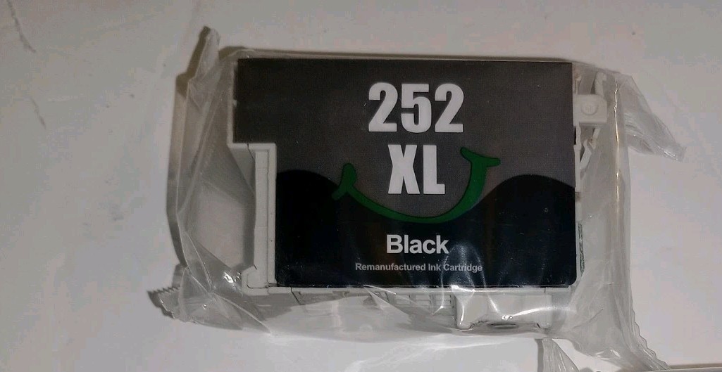 NEW AND SEALED  252 XL BLACK INK CARTRIDGE - COMPUTER PRINTER 252XL -READ BELOW