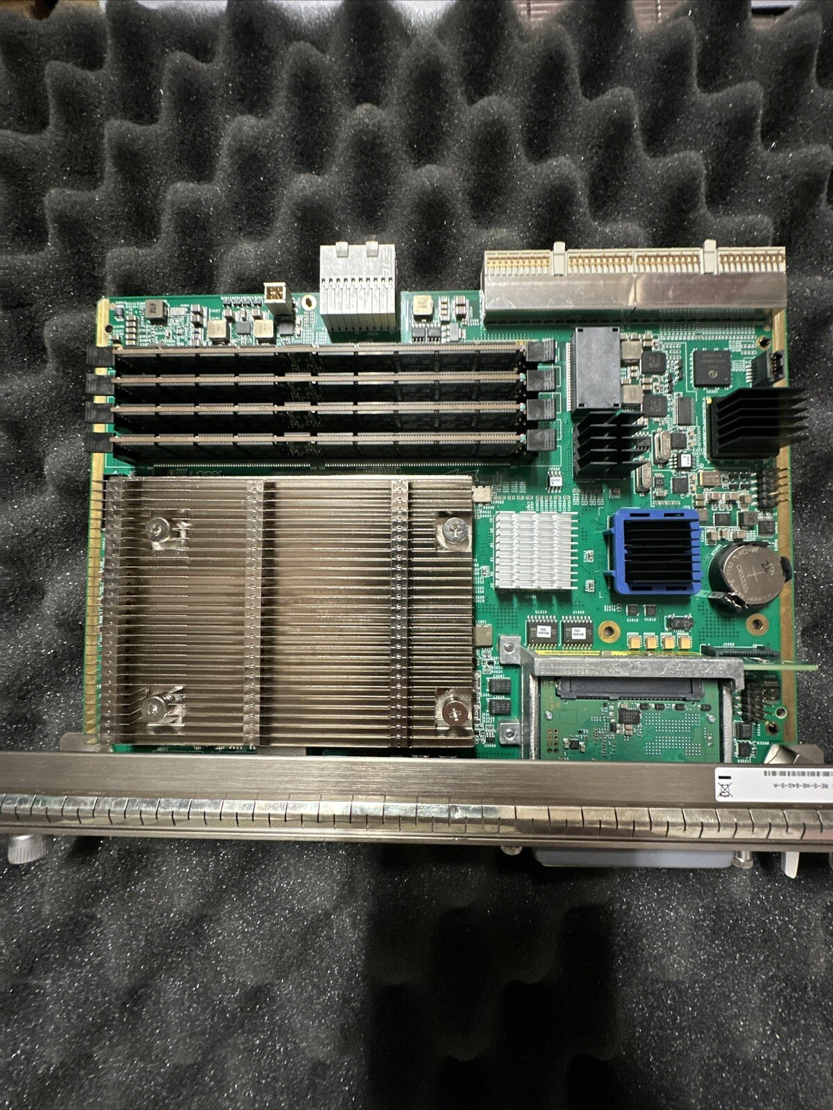 Juniper RE-S-X6-64G