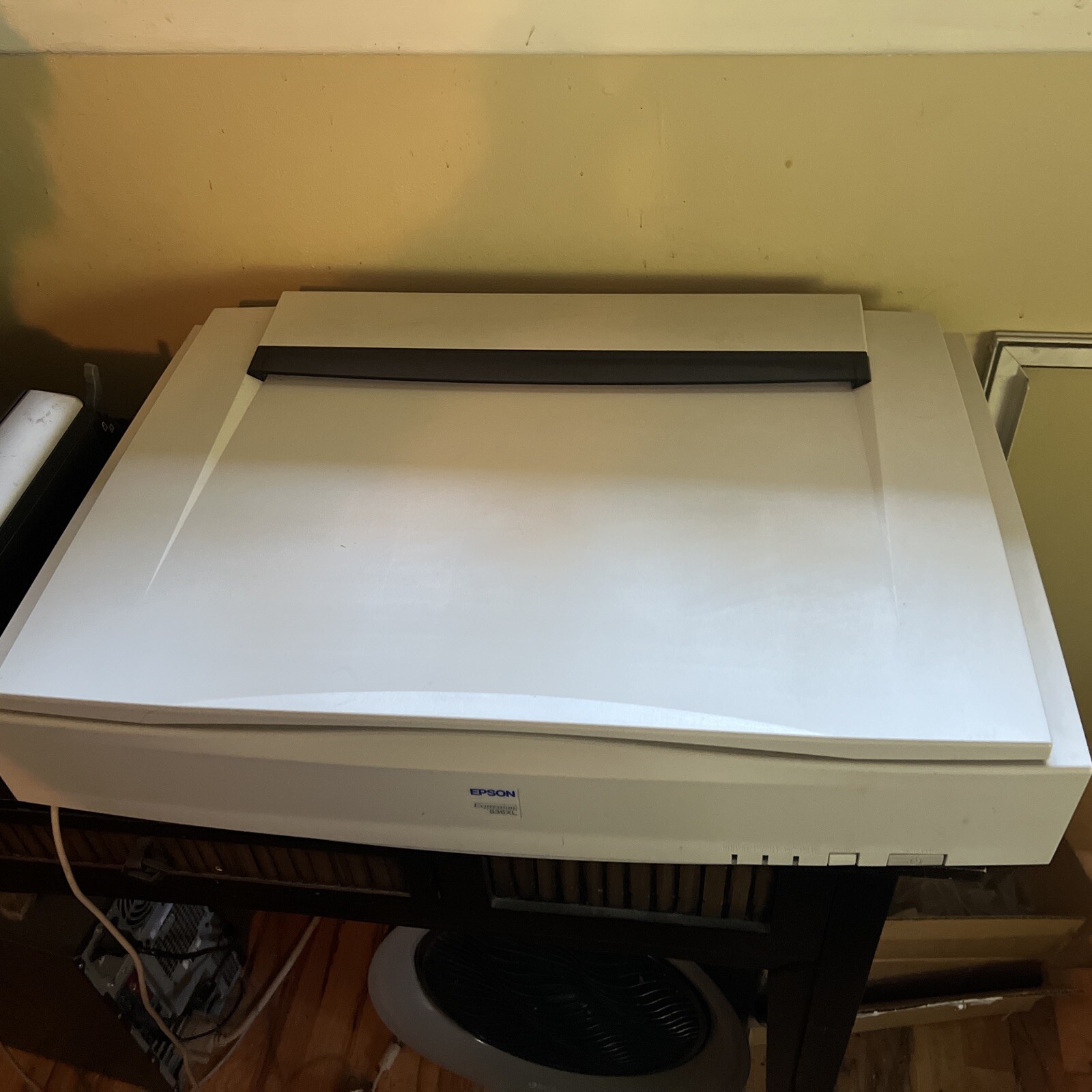 Epson Expression 836XL Large-Format 12 x 17" Flatbed Scanner