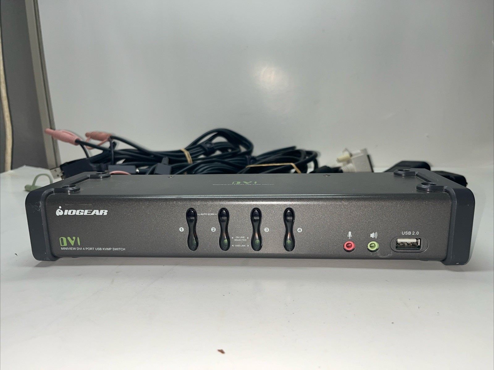 IOGEAR  Model GCS1104 4-Port USB DVI KVMP Switch with Audio and Cables
