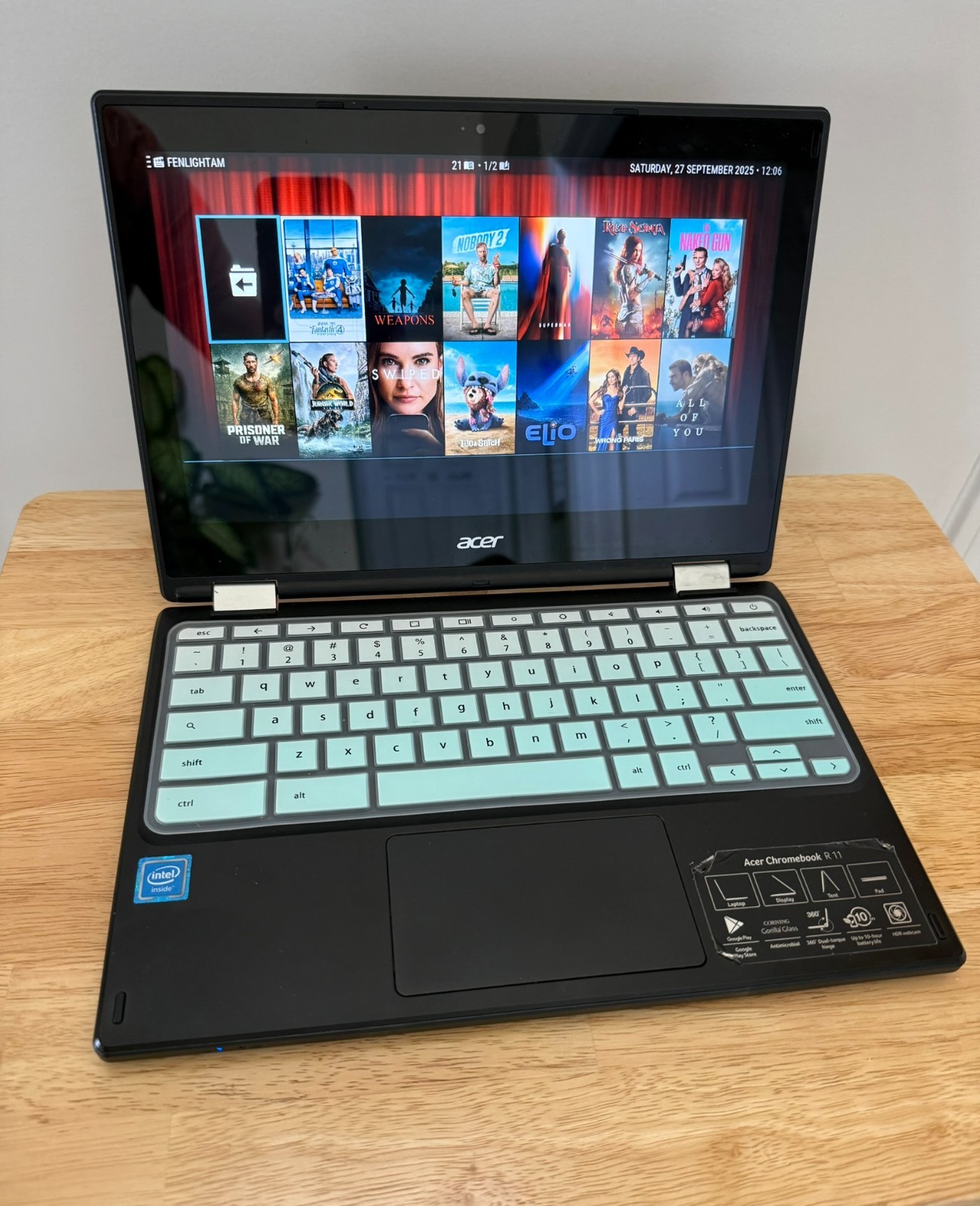 Custom Retro Gaming Laptop | Batocera Linux | Ready to Play | Controller + Charg