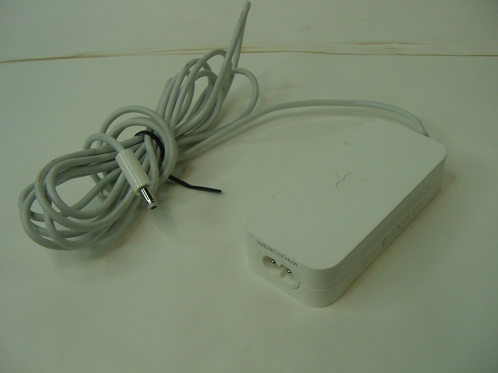 GENUINE APPLE AIRPORT EXTREME BASE STATION POWER ADAPTER A1202 - NO END CORD