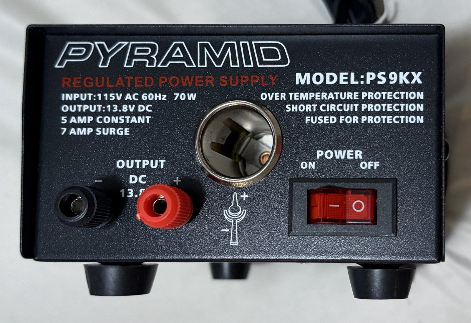 Pyramid Model PS9KX 13.8 V. DC Compact Bench Power Supply 5A