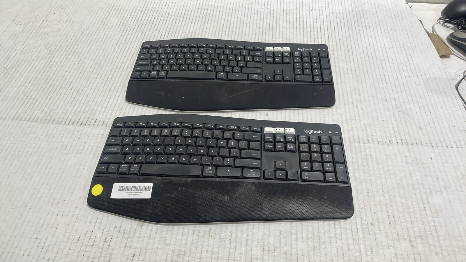 Logitech K850 Y-R0061 820-008064 Wireless Bluetooth Keyboard Lot Of 2