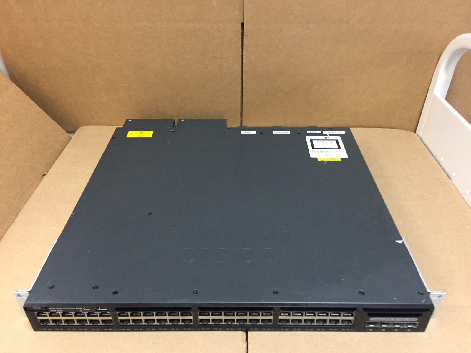 Cisco WS-C3650-48FS-S V04 Catalyst 3650 48-Port PoE+ 4x1G Switch w/2xPSU No Cord