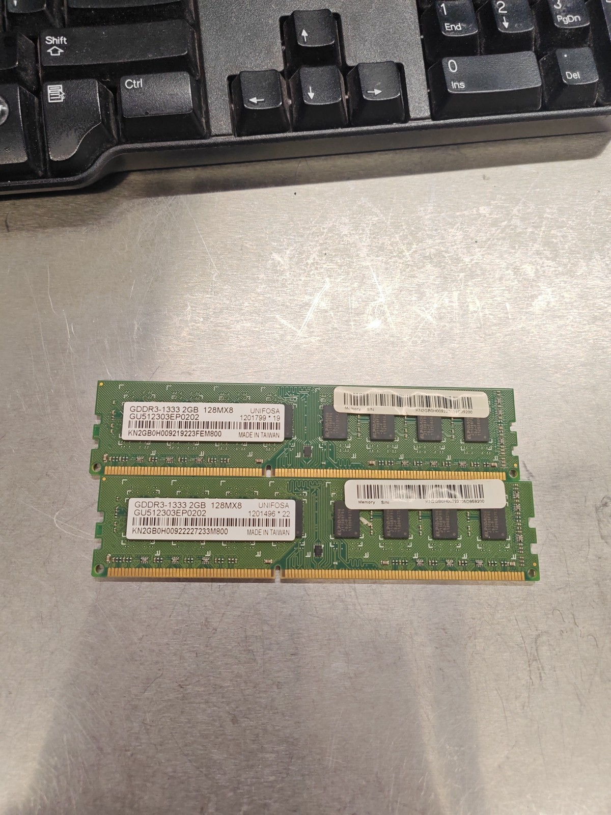 Lot Of 2 Unifosa PC RAM Memory GU512303EP0202, GDDR3-1333 2GB 128MX8 1.5V EP