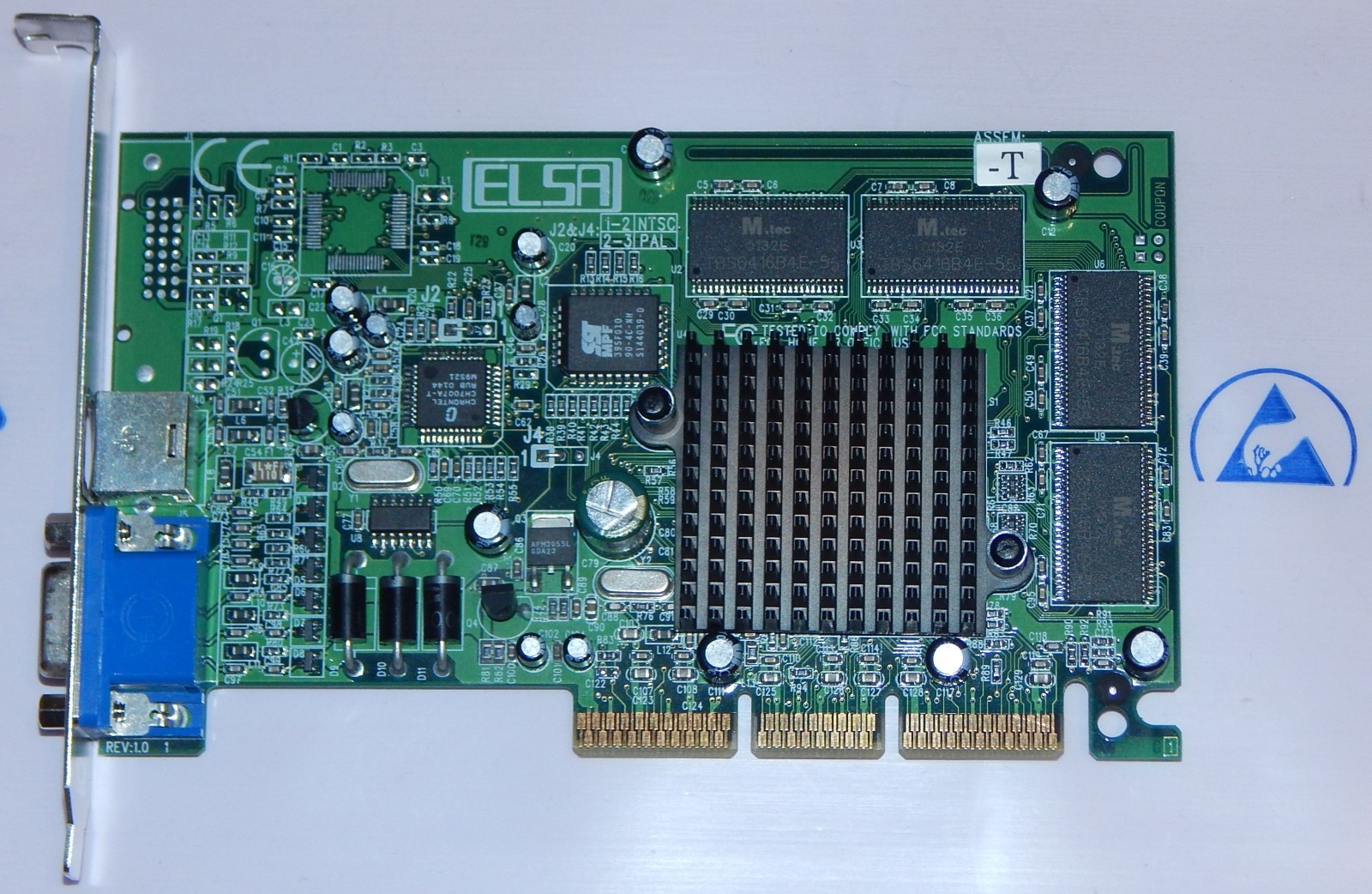Graphics Card Elsa Gladiac 311 NVIDIA GeForce MX 200 32MB AGP 4x Graphic Card