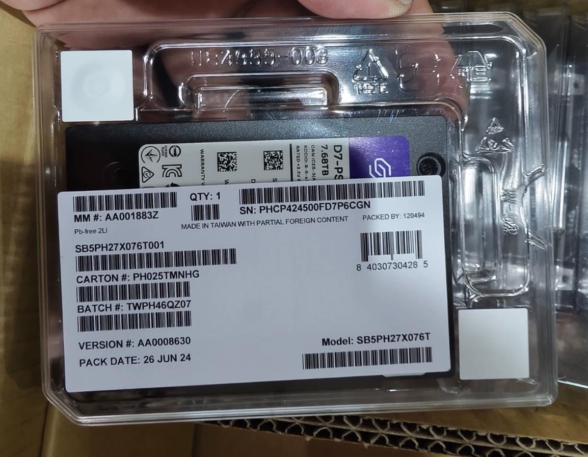 NEW Solidigm INTEL D7-PS1010 7.68TB 2.5" U.2 SSD SB5PH27X076T001 NVME PCIe5.0 X4