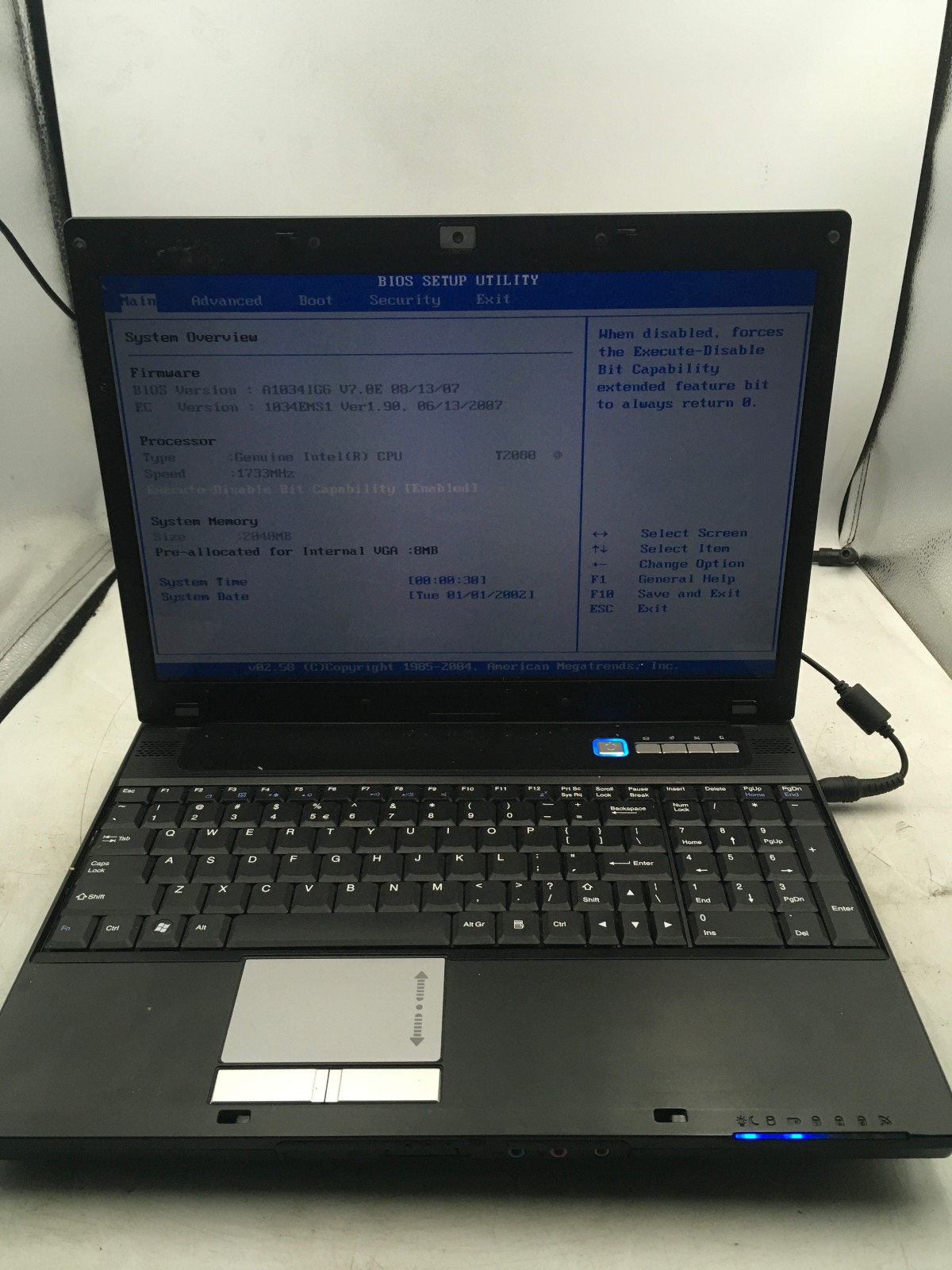 SPARTAN  MS 10342B - BOOTS TO BIOS - INTEL PENTIUM T2000 - 2GB RAM - 15"-READ-BB