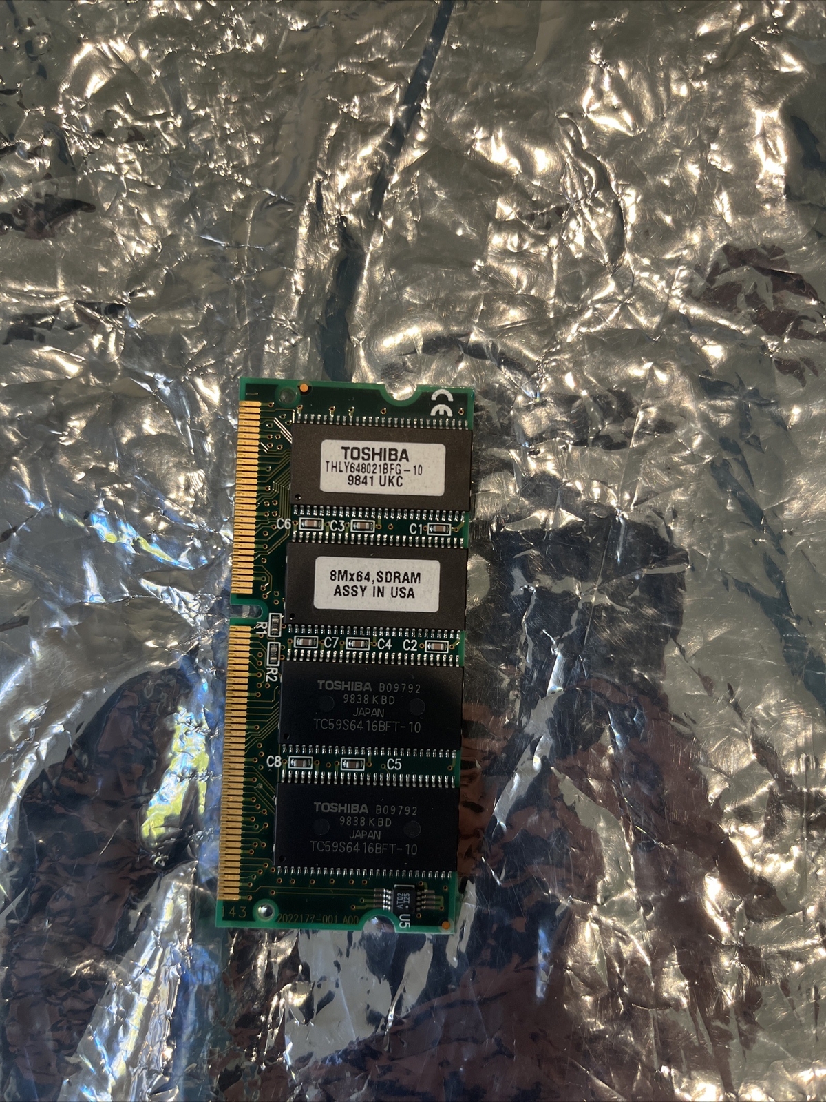 TOSHIBA THLY648021BFG 8Mx64 SDRAM