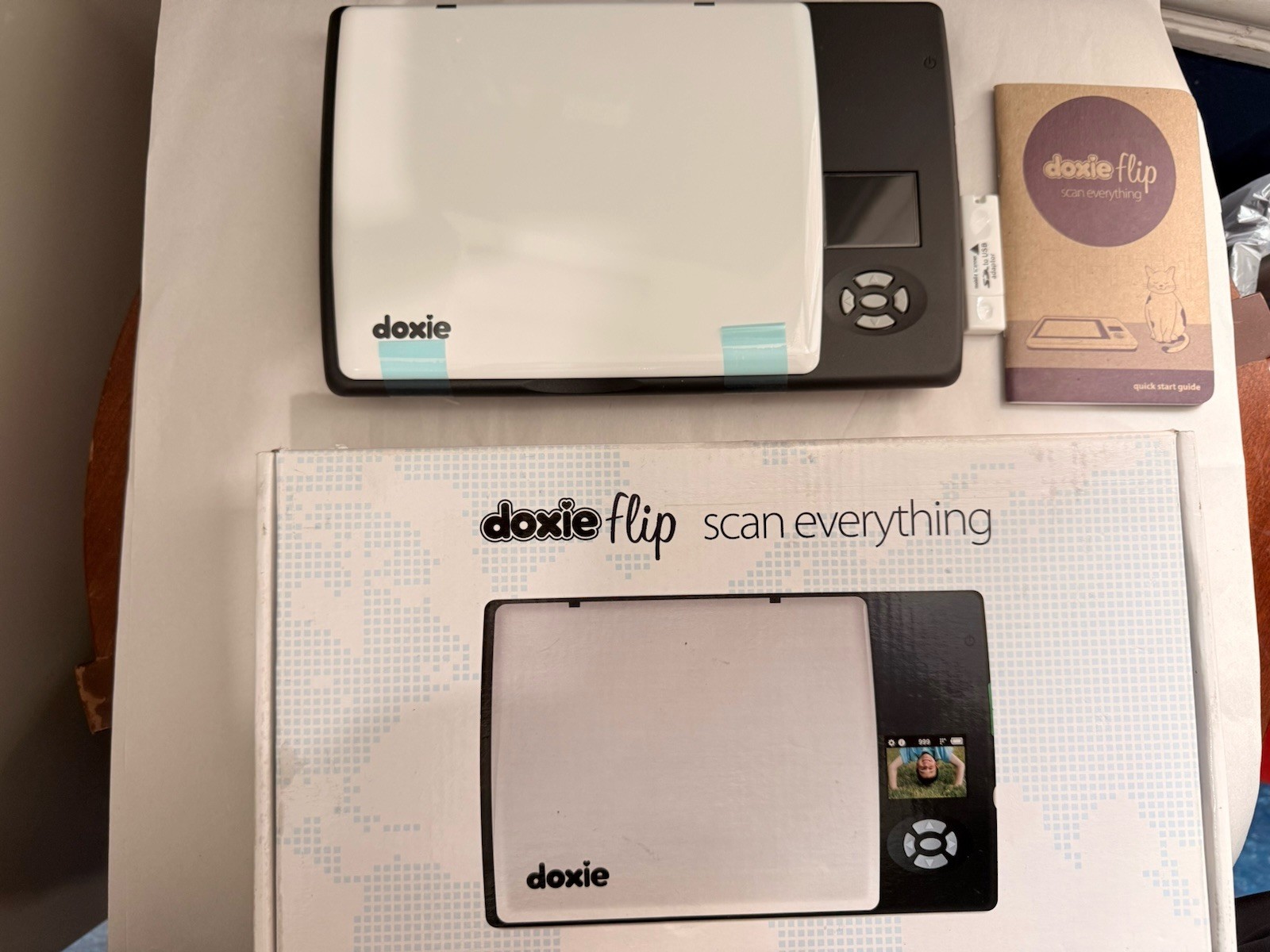 Doxie Flip Portable Scanner, Battery Powered, Removable Lid, SD, No Computer
