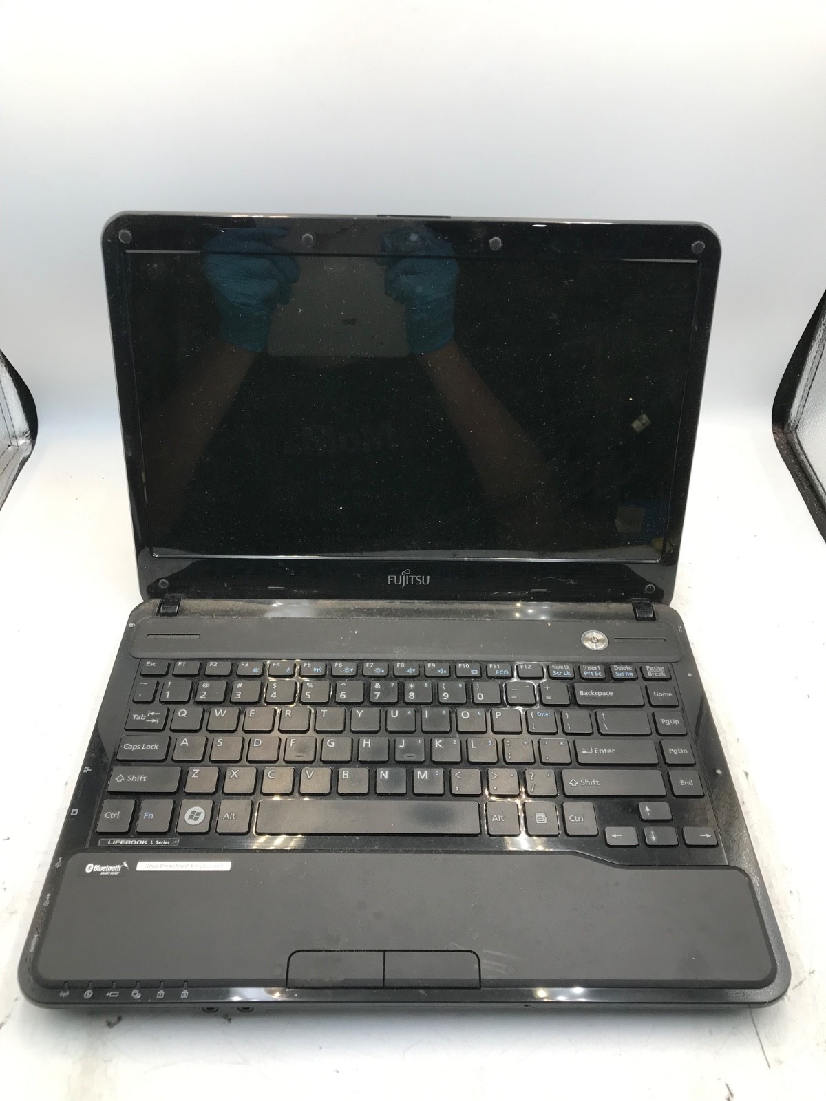 Fujitsu LifeBook LH532 Intel Core i3 NVIDIA GeForce GT 620M- 14" -BAD JACK-MZ