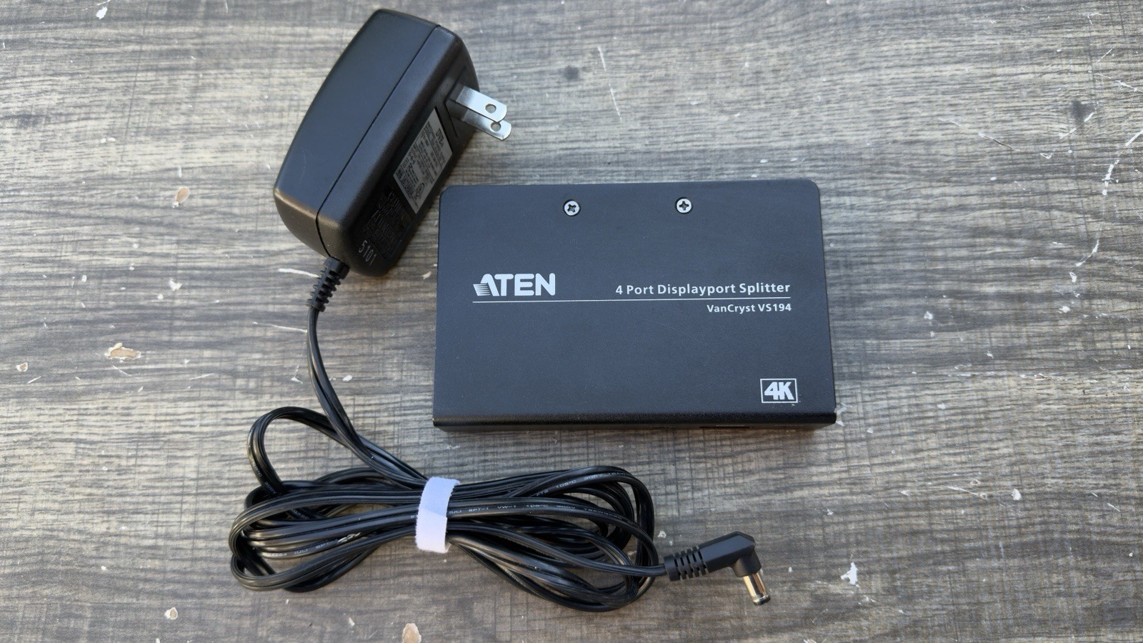 ATEN VanCryst VS194 4-Port True 4K DisplayPort Splitter SST MST Tested Working