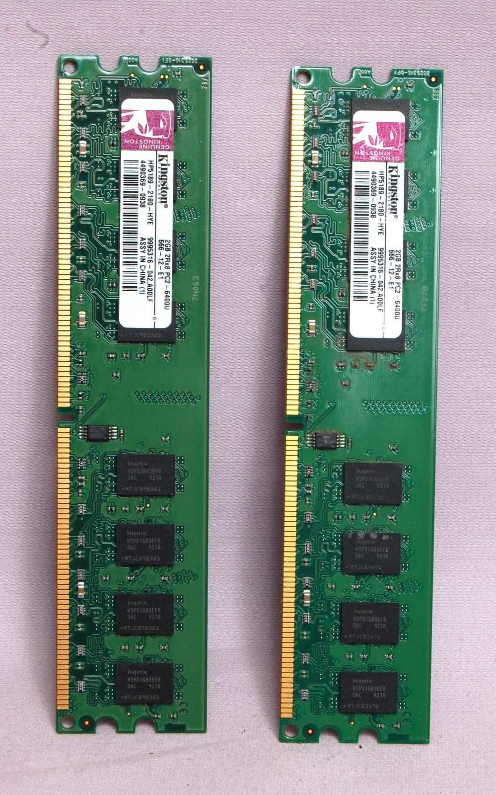 KINGSTON 4GB 2RX8 PC2-6499U CLEAN