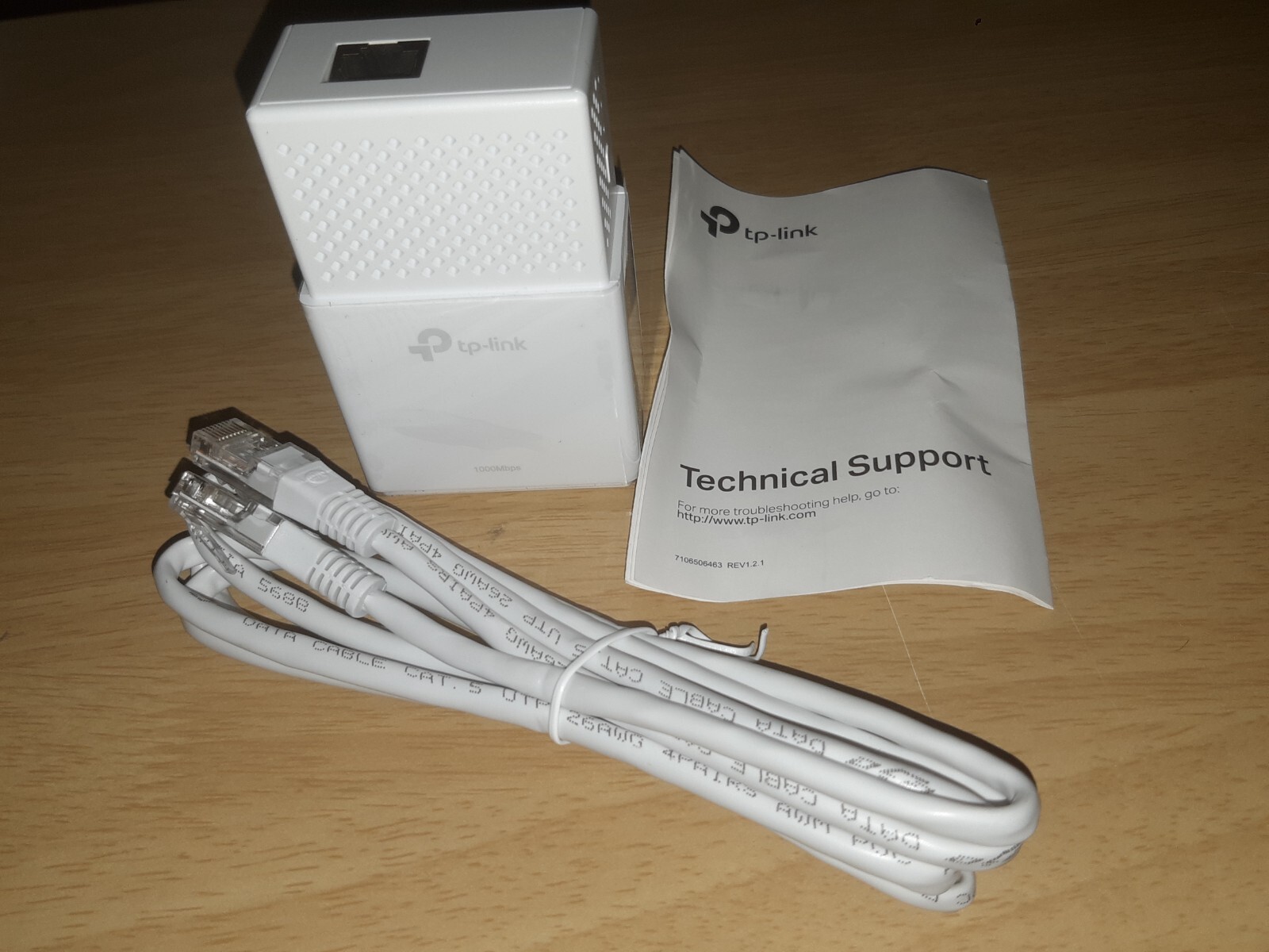 TP-Link TL-PA7010 Gigabit Ethernet 1000Mbps Powerline Adapter 