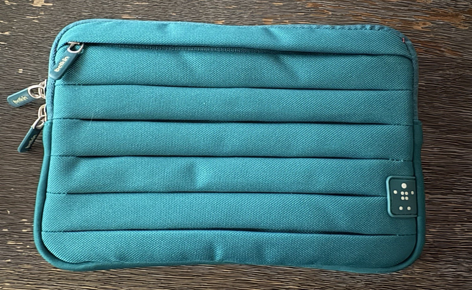 Belkin Pleat Sleeve Zip Up Quilted And Padded Case…Teal Color