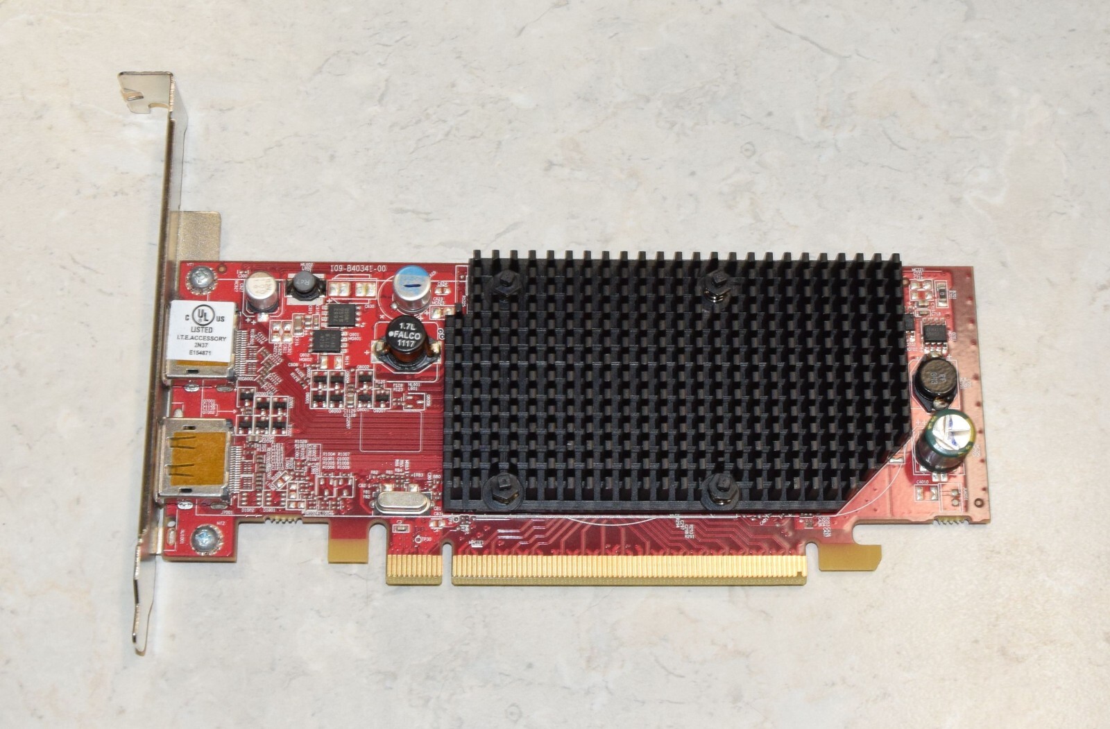 Dell ATI FireMV 2260 256MB PCI Express x16 Video Card Displayport 7CJHP