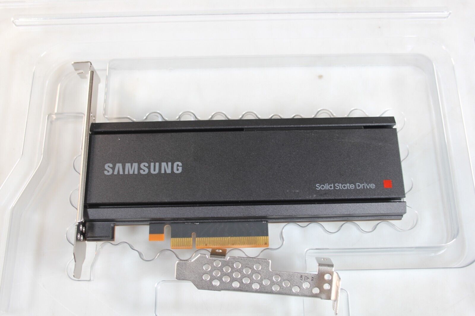 Samsung 6.4TB SSD PM1735 PCIE4.0 NVME SSD MZPLJ6T4HALA MZ-PLJ6T40