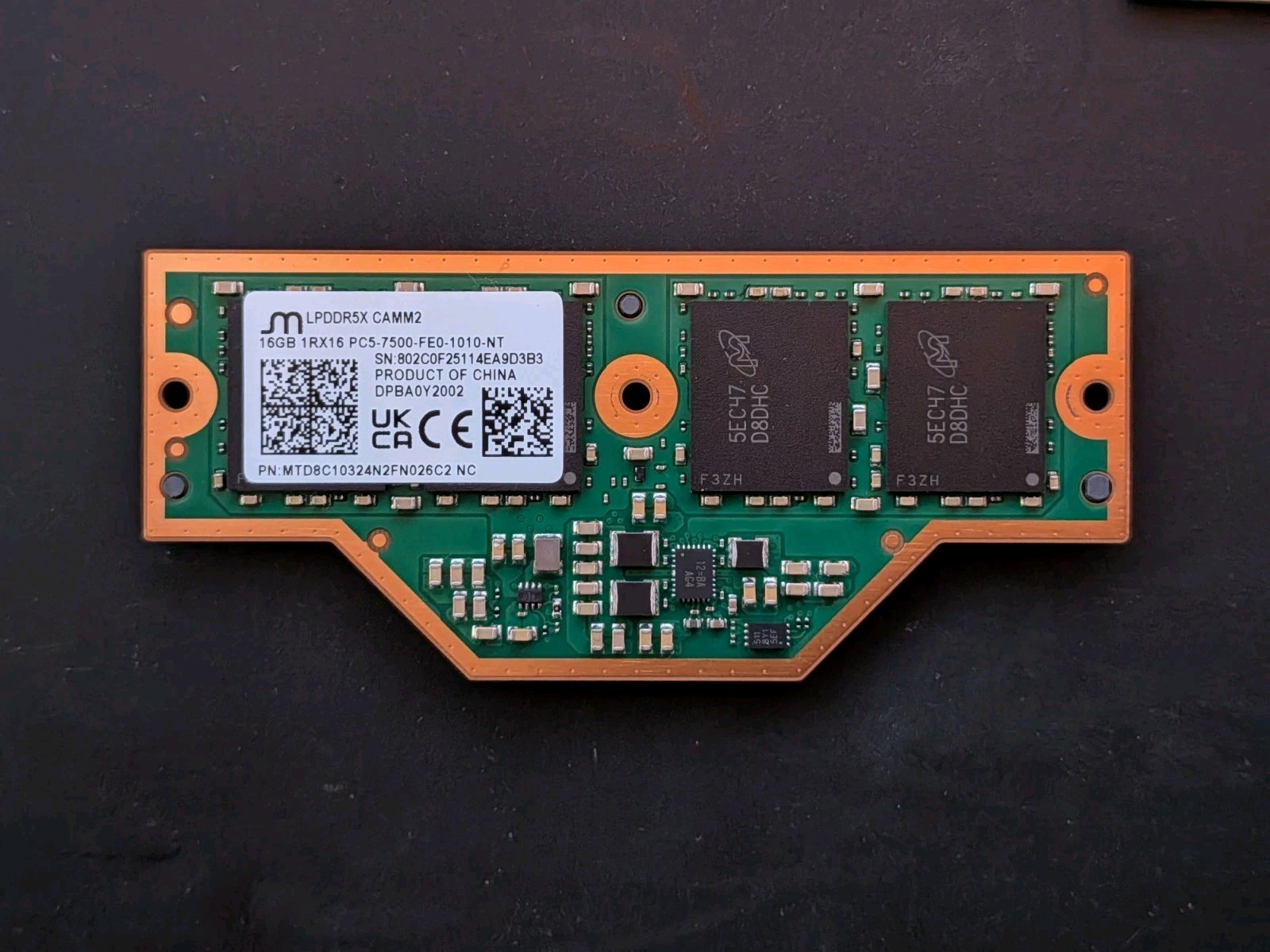Micron 16GB LPDDR5X CAMM2 Memory Module PC5 7500 MTD8C10324N2FN026C2