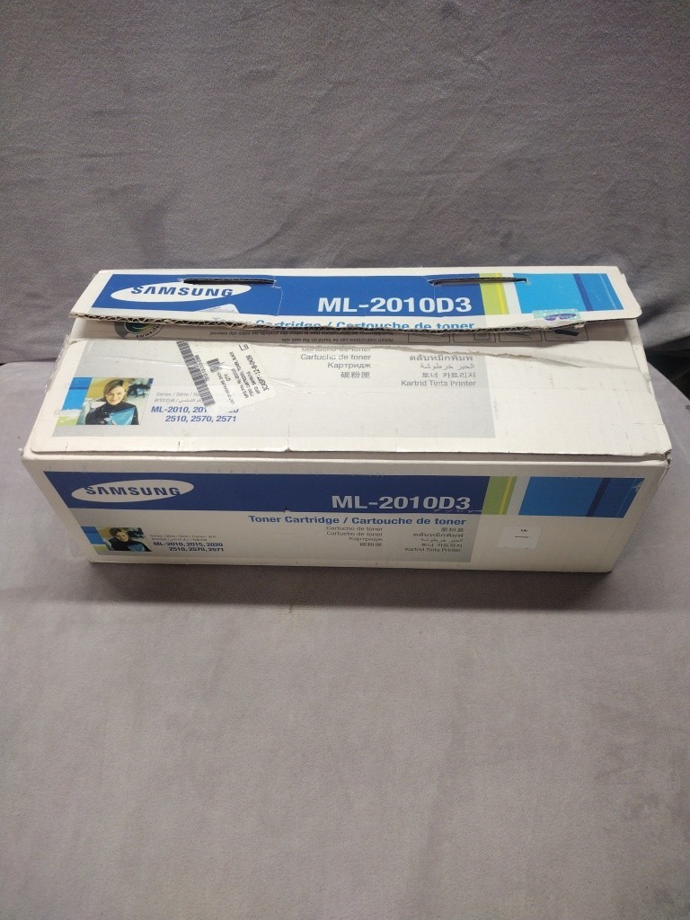 ML-2010D3/ML2010D3 Original OEM Samsung 2010D3 Toner Black Open Box 