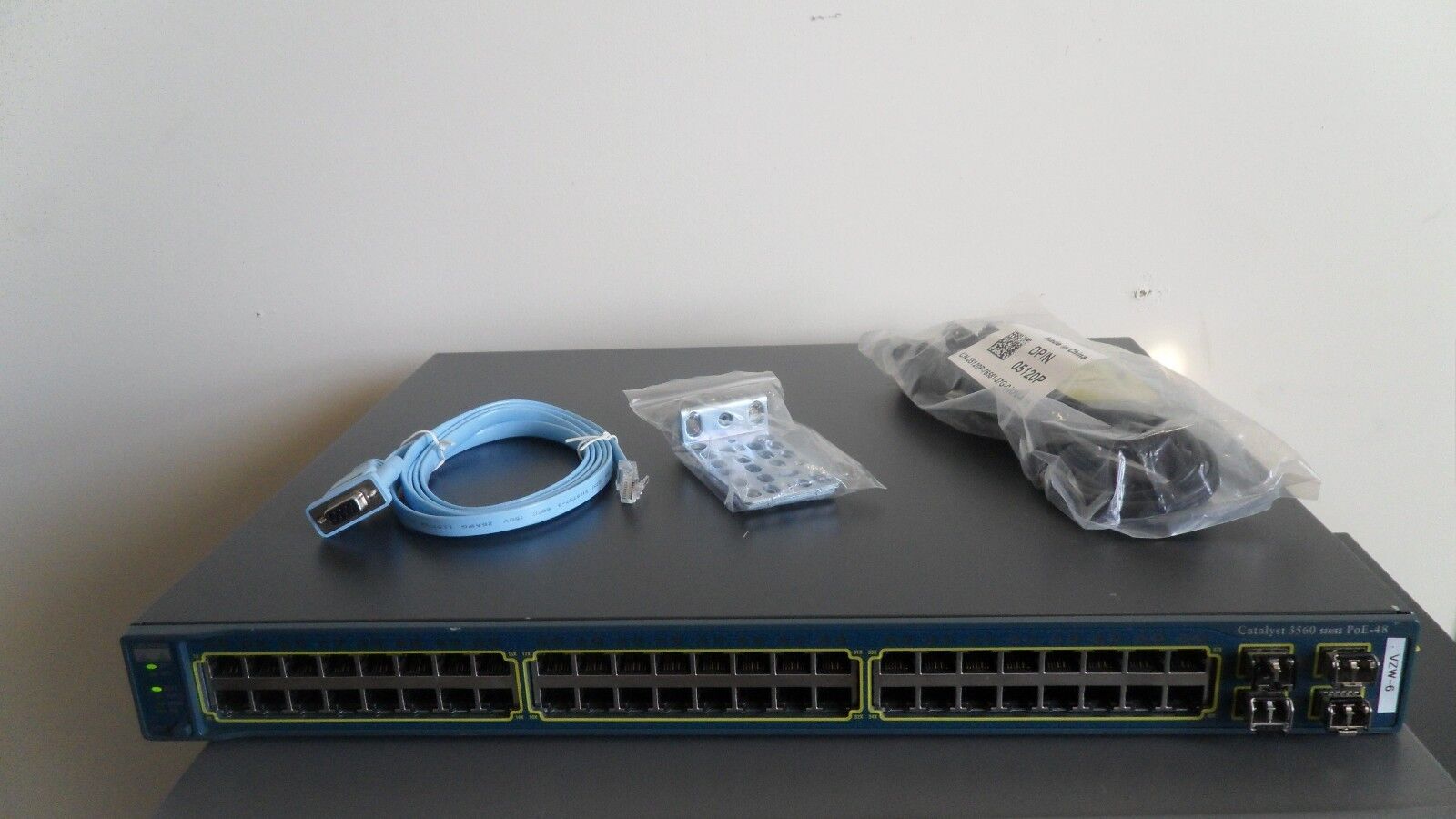 CISCO WS-C3560-48PS-S 48-Ports 10/100mb POE Switch 4 SFP Transceivers 3560-48PS