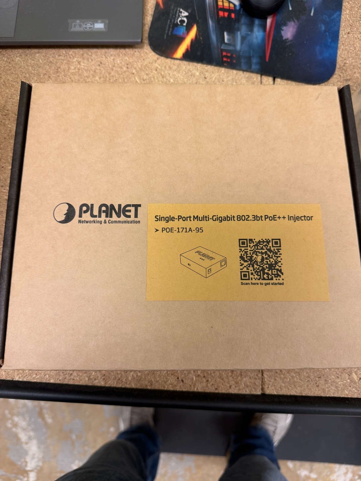 Single port multi-gigabit 802.3bt POE++ Inector POE0181A-9g Planet