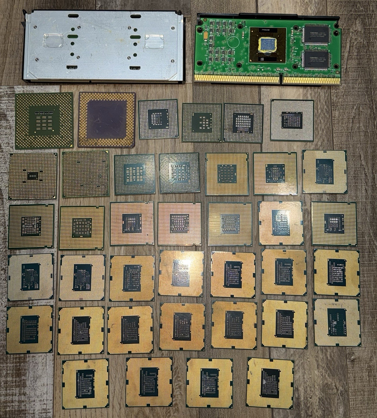 Mixed Lot of 40  Processors CPU i3 AMD Core 2 DUO Pentium