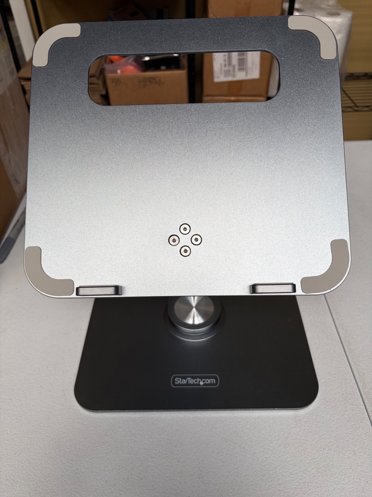 StarTech Telescopic Laptop Stand - 360 Swivel Base - Rotating Computer Riser for