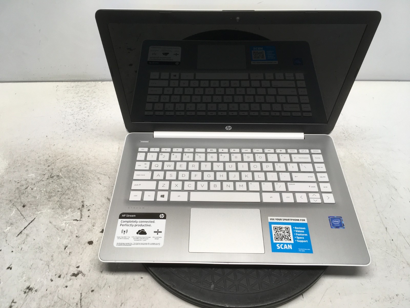 HP Stream 14-CB183NR Intel Celeron N4020 1.1GHz 4 GB 32GB eMMC No Bat Windows 11
