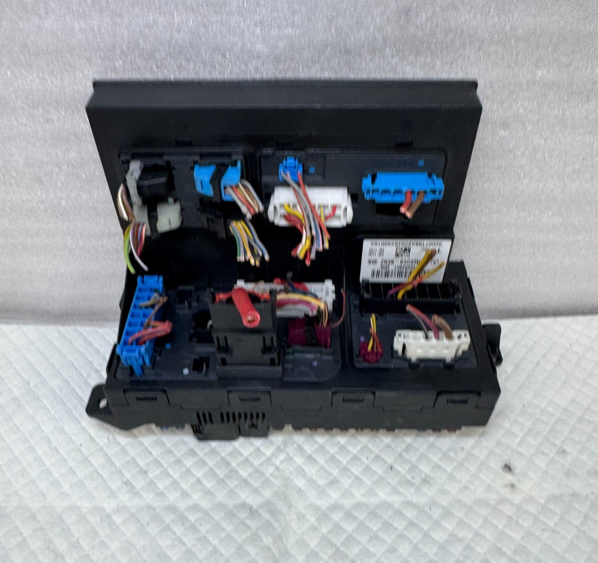 2003-11 Mercedes E320 E350 E63 AMG CLS500 Front SAM Module Relay Fuse Box OEM