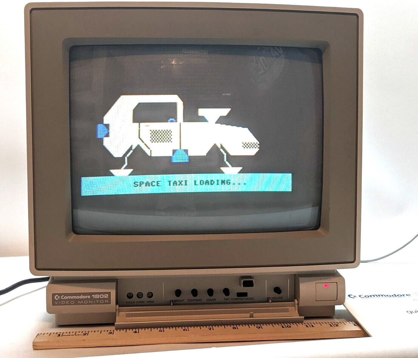 Vtg Commodore 64 Color Monitor Model 1802 D Manual & Original Box Tested Works