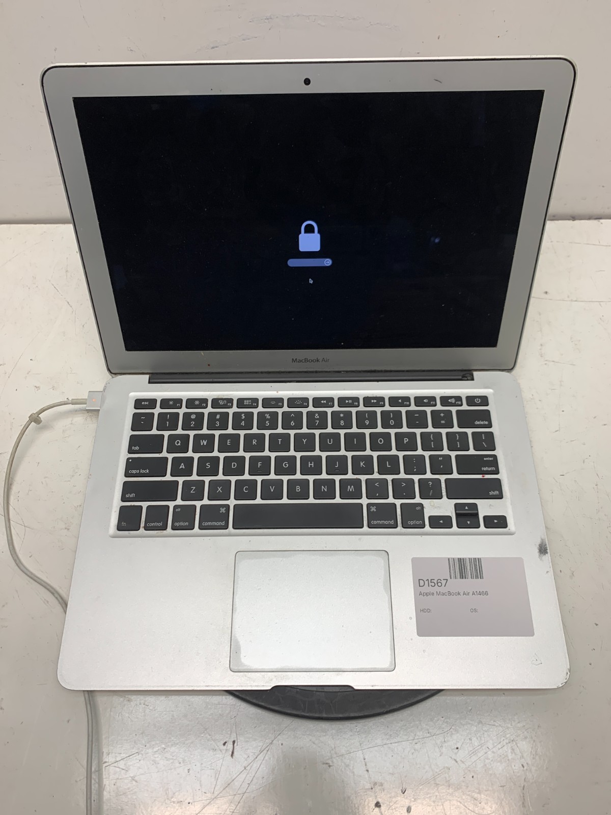 Apple MacBook Air A1466 Intel i5-5350U 1.8GHz  NO HDD - Firmware Locked