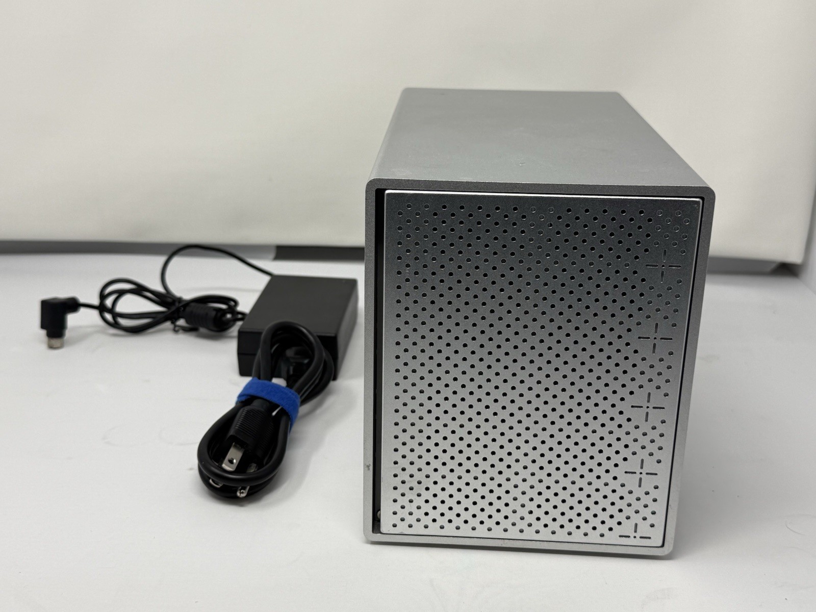 Yottamaster USB 5 Bay RAID Direct Attached Storage (DAS)